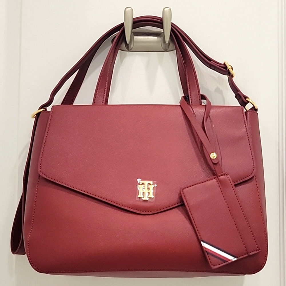 NWT TOMMY HILFIGER red satchel/crossbody with a card holder